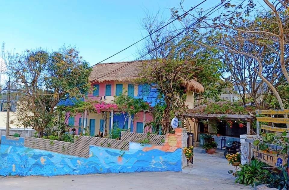 Отель Confetti House Куинён Экстерьер фото
